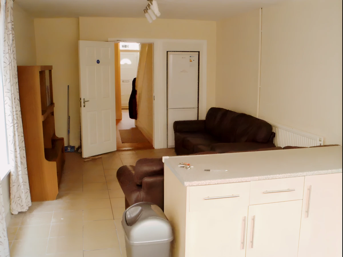 6 bedrooms