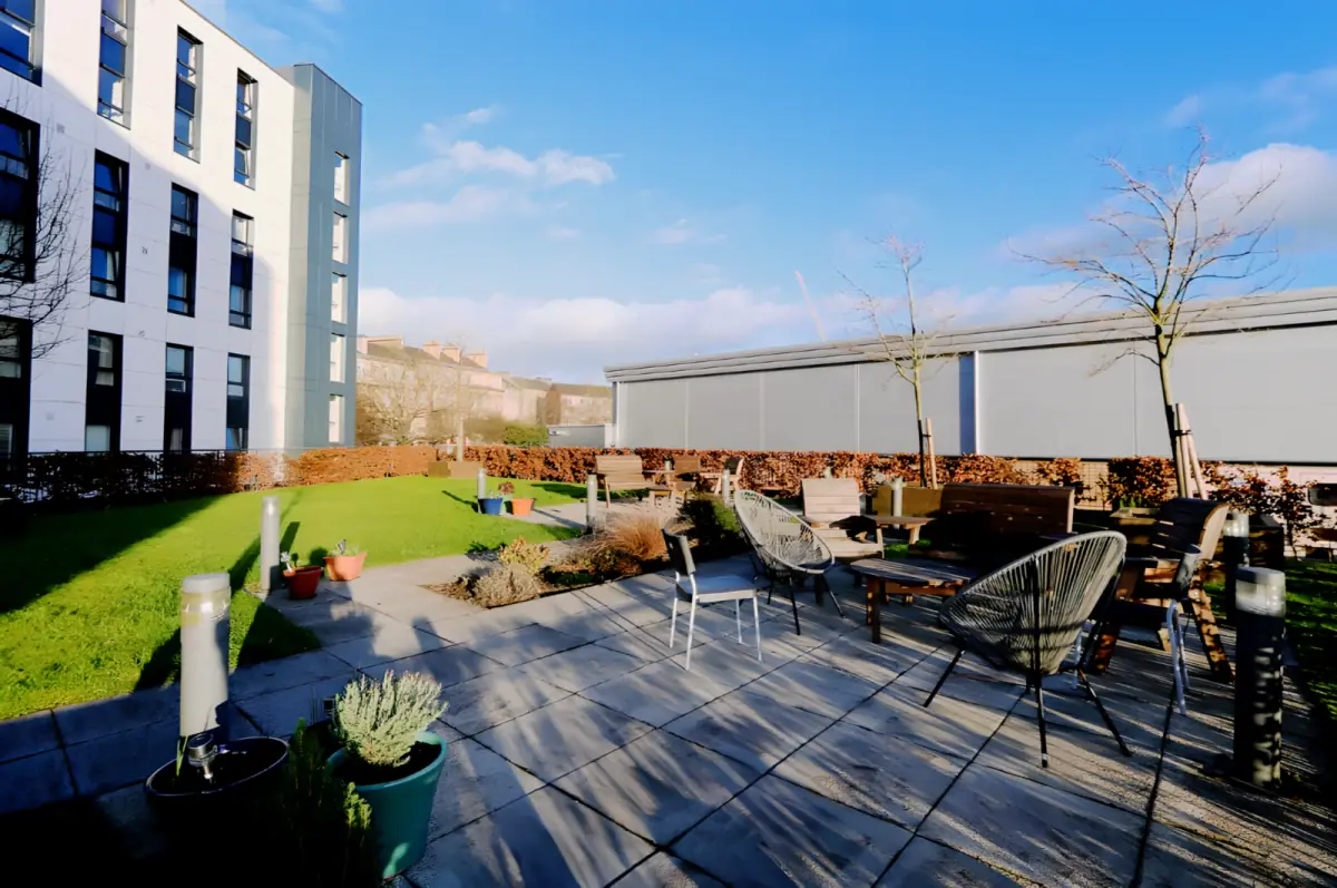 Outdoor Features