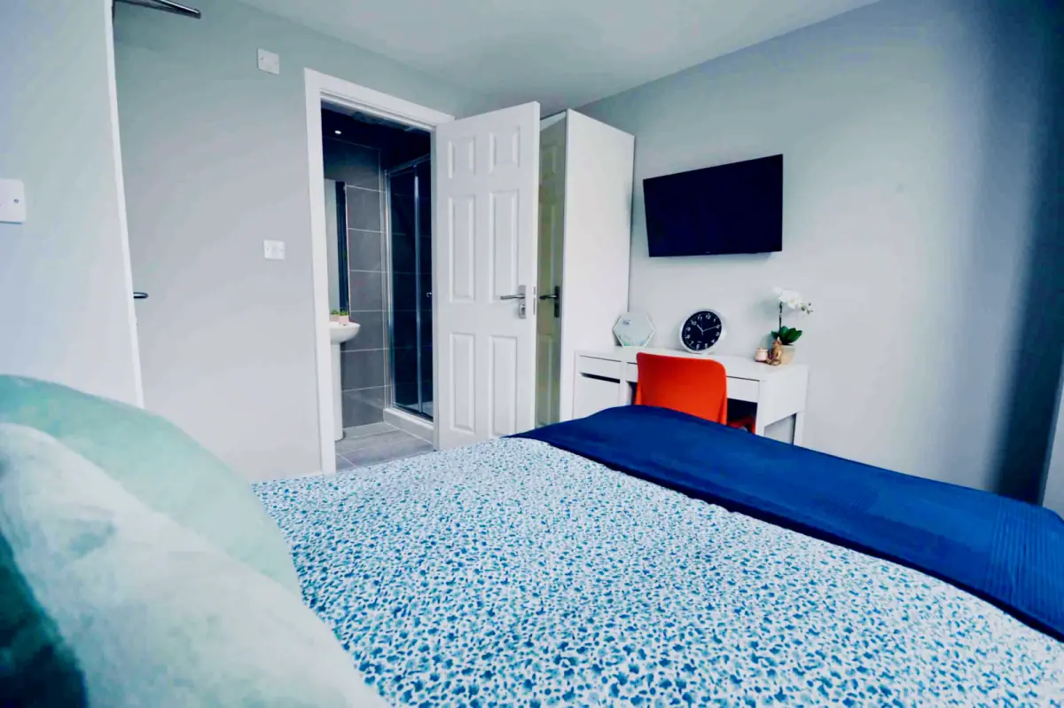 3 Beds 2 Baths