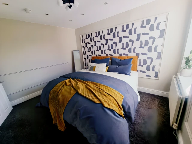 Shared Room 1