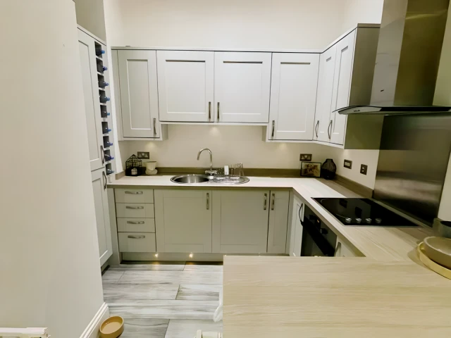 1 Bedroom 1 Bathroom