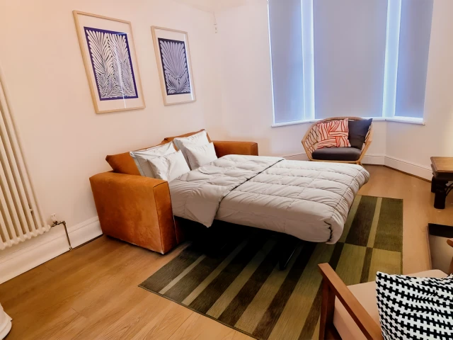 Shared Room 1