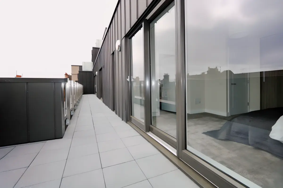 Outdoor Features