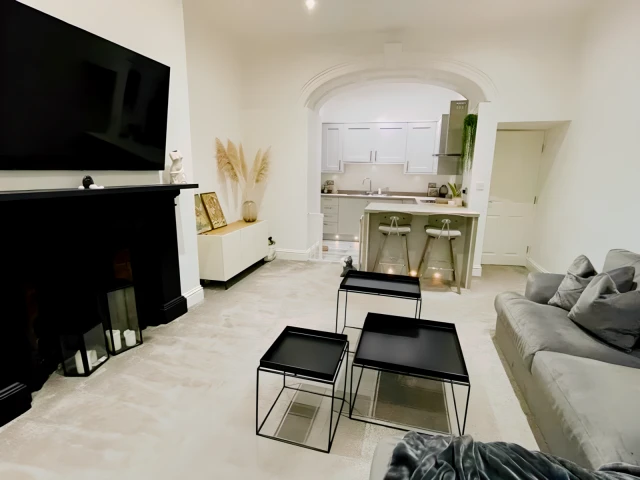 1 Bedroom 1 Bathroom