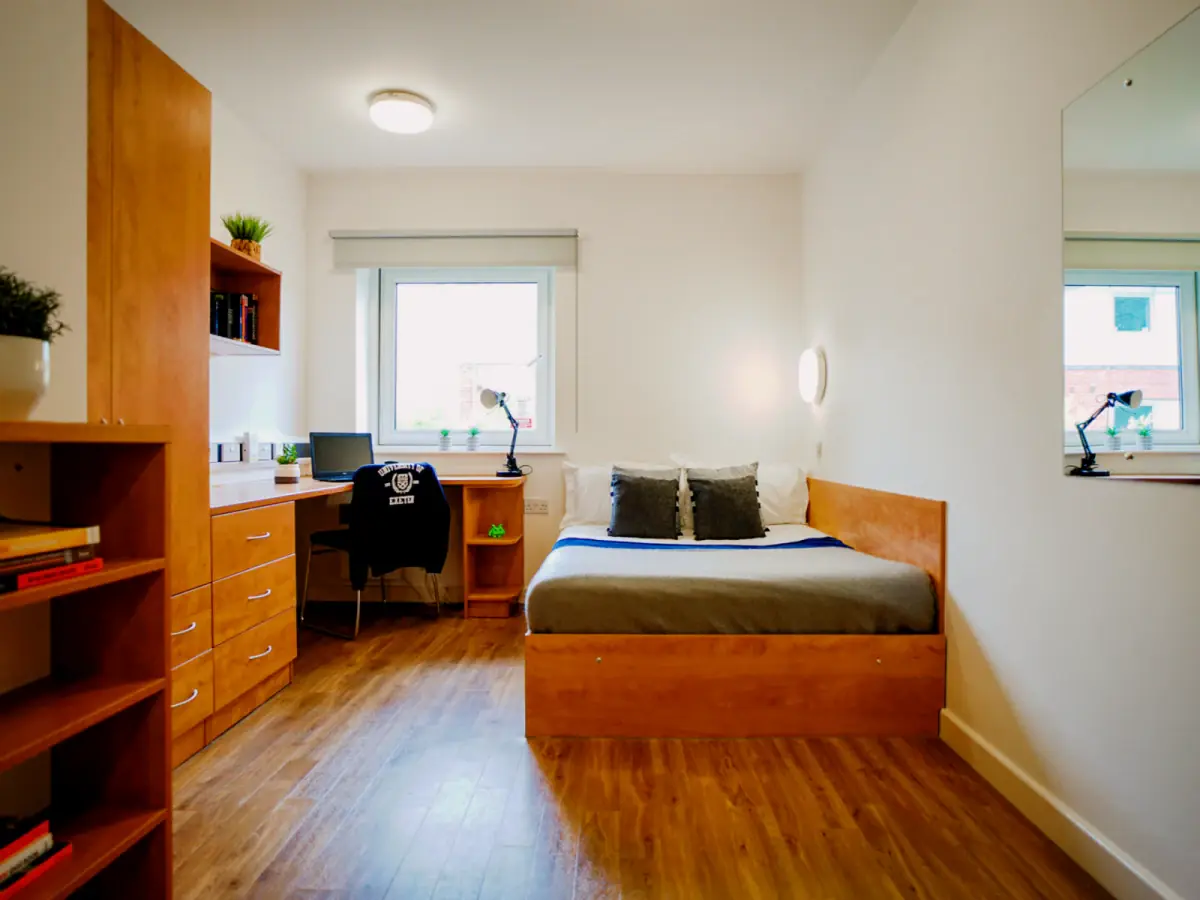 1 Bed, 1 Bath