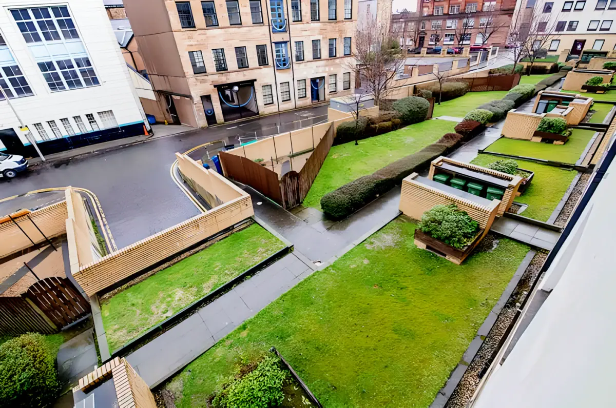Outdoor Features