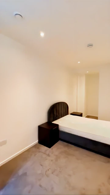 4 Bedroom 3 Bathroom Flat47