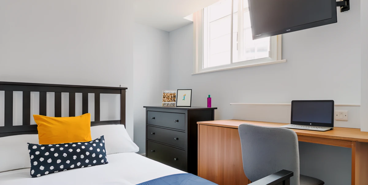 En-Suite 1