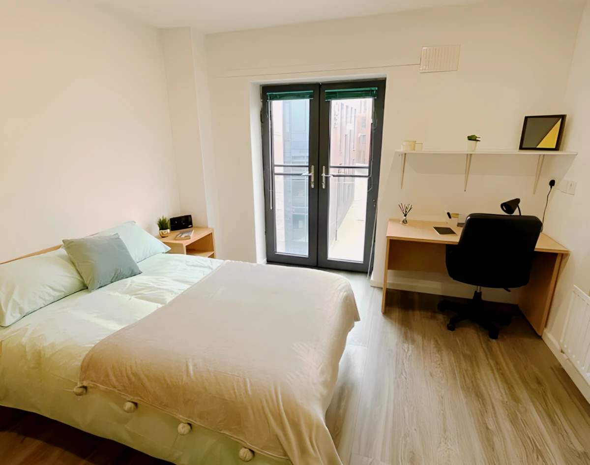 Two bed apartment (shared)