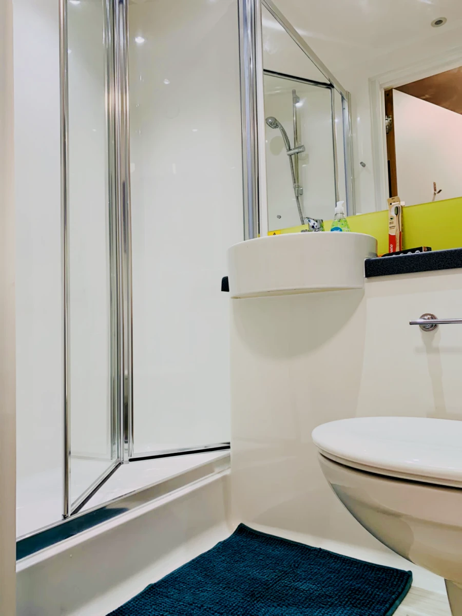 Ensuite