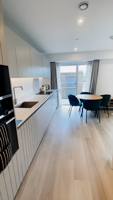 2 Bedroom 2 Bathroom Flat306