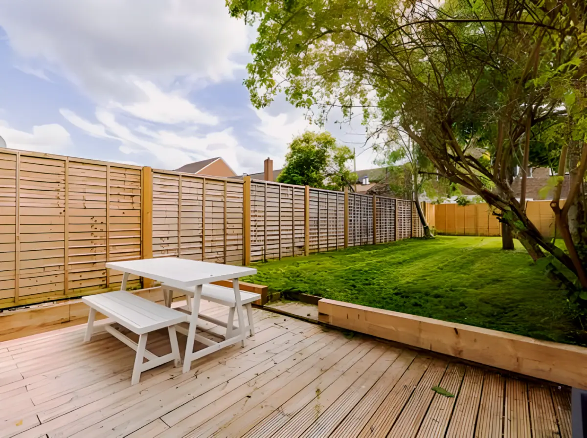 Outdoor Features