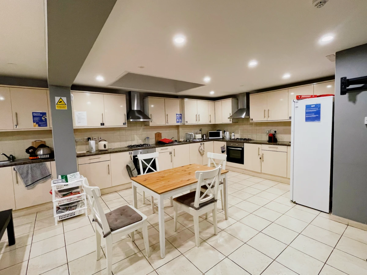 Large Ensuite