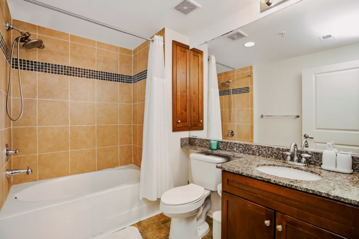 Private Room in 2 bed