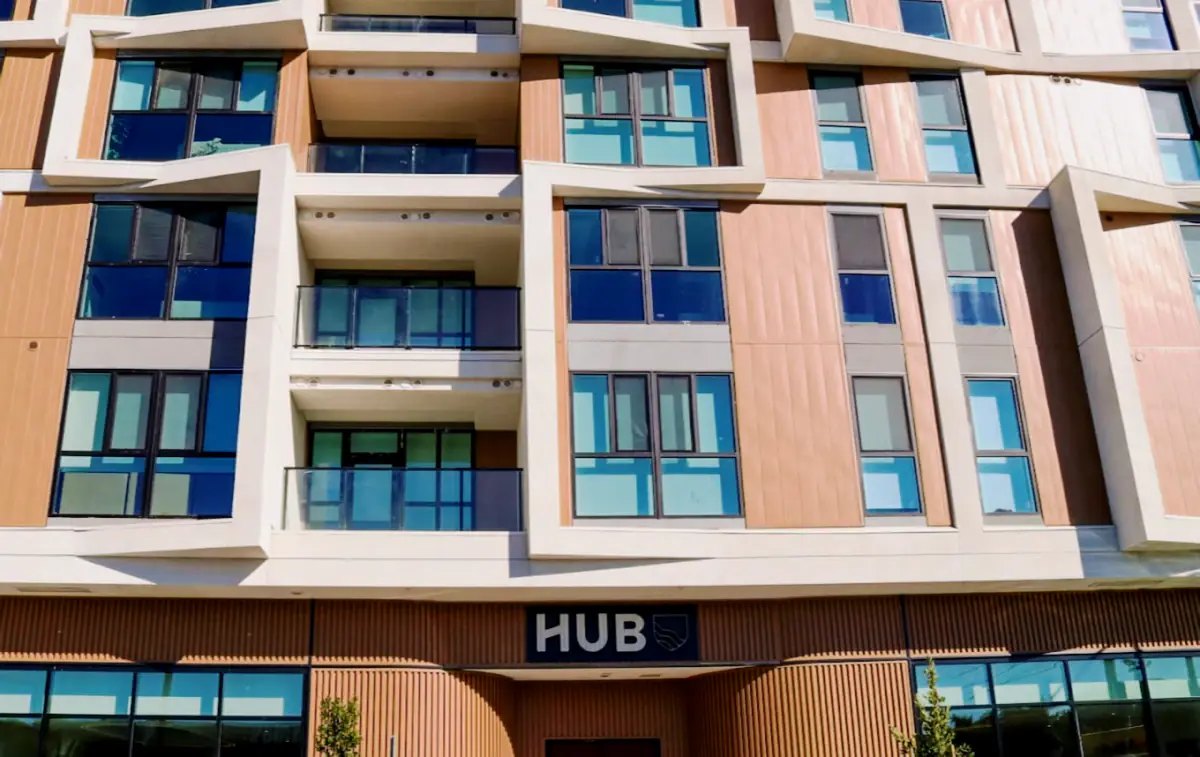 Hub LA Figueroa
