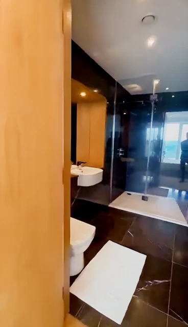 2 Bedroom 2 Bathroom Flat2409