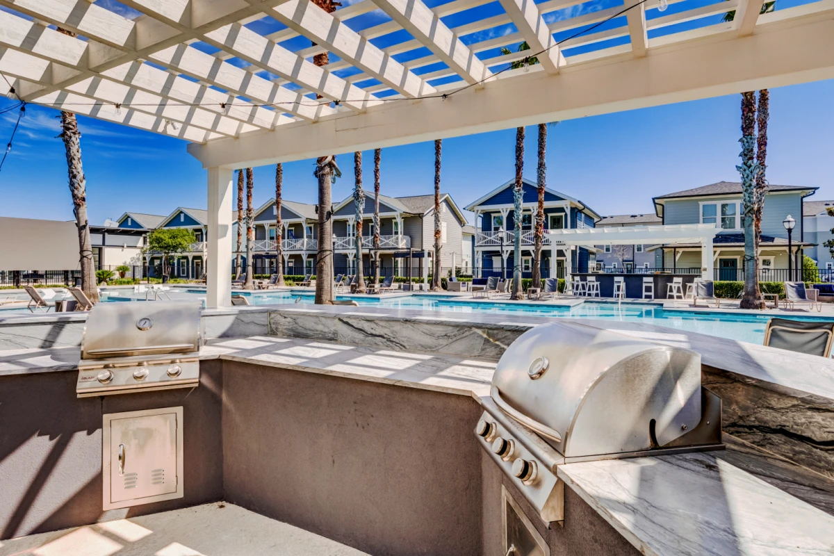 Outdoor Features