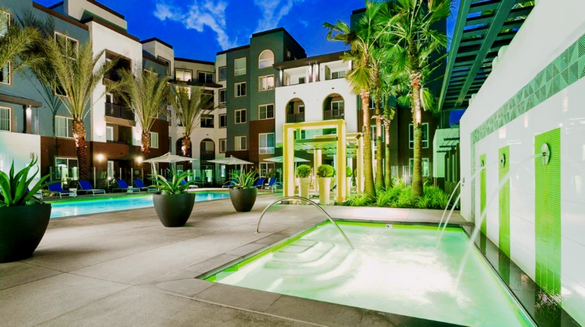 Outdoor Features