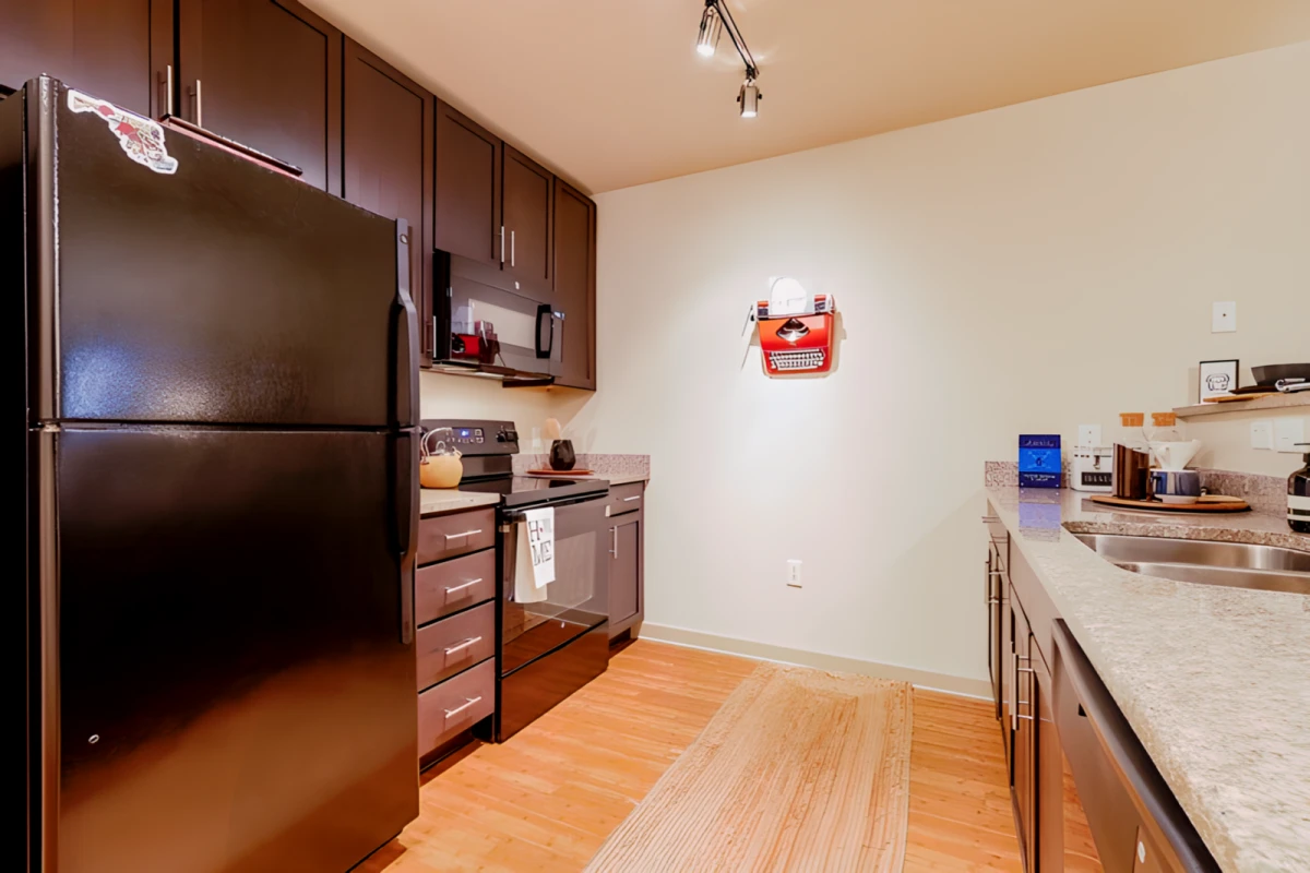 4 Rooms view 2