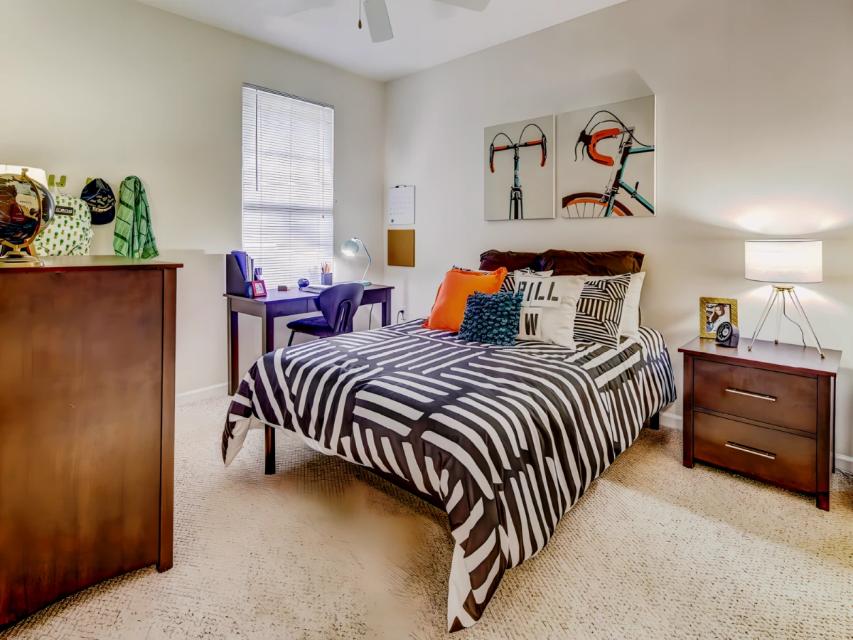 3 Rooms view 3