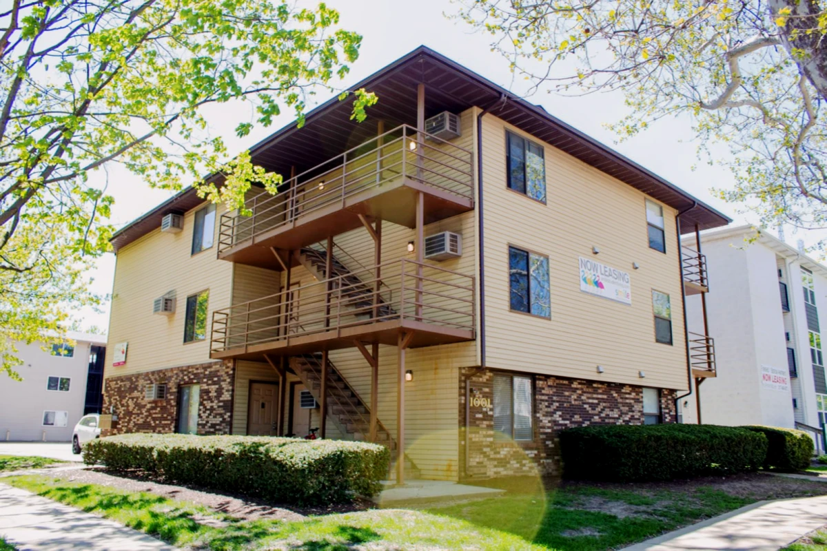 1001 W Clark, Urbana, IL 61801