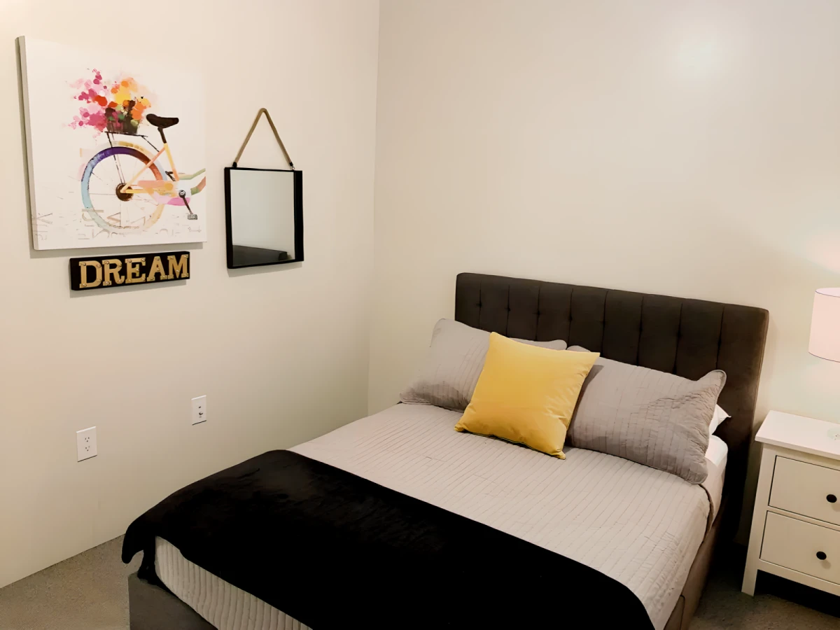 4 Bed 2 Bath