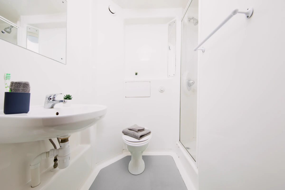 Classic En-Suite