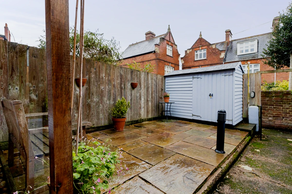 Outdoor Features
