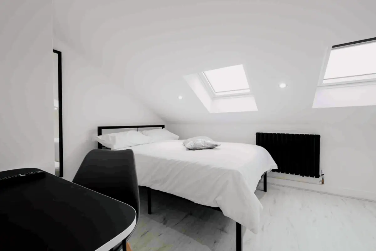 3 Beds 5 Baths