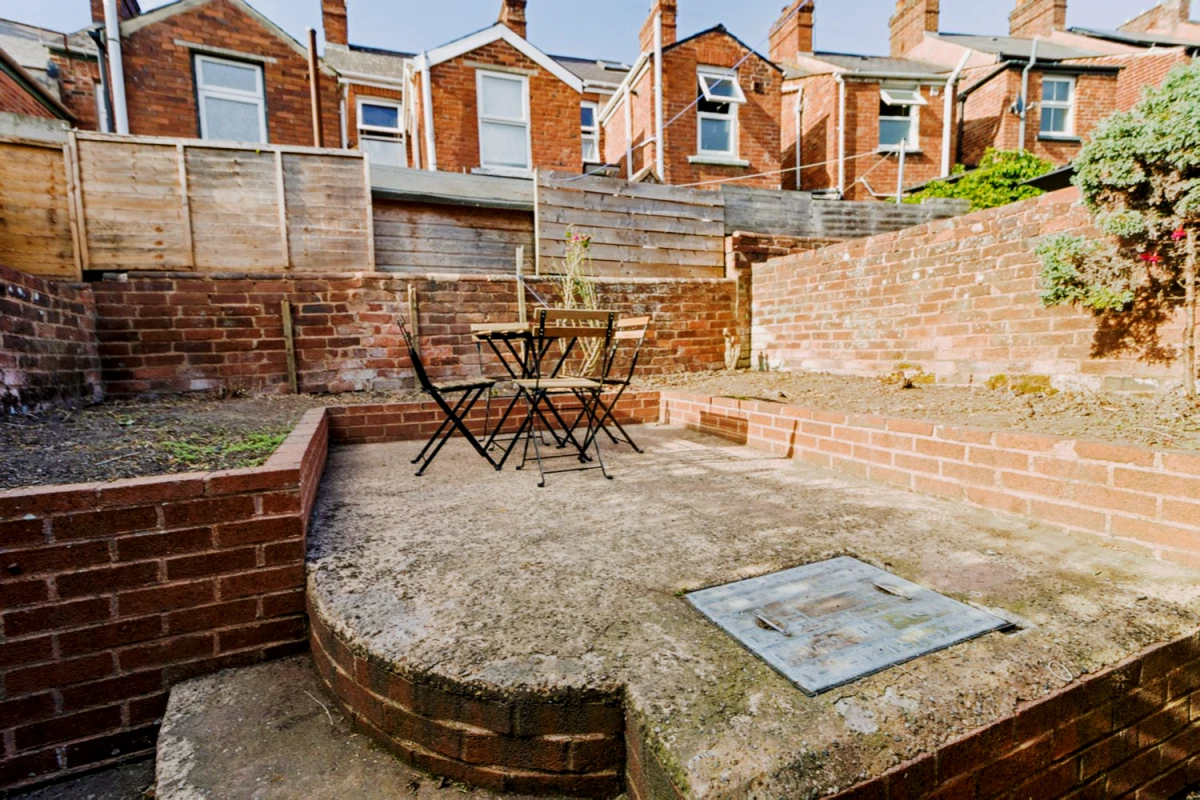 Outdoor Features