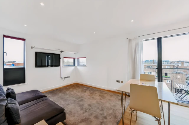 1 Bedroom 1 Bathroom