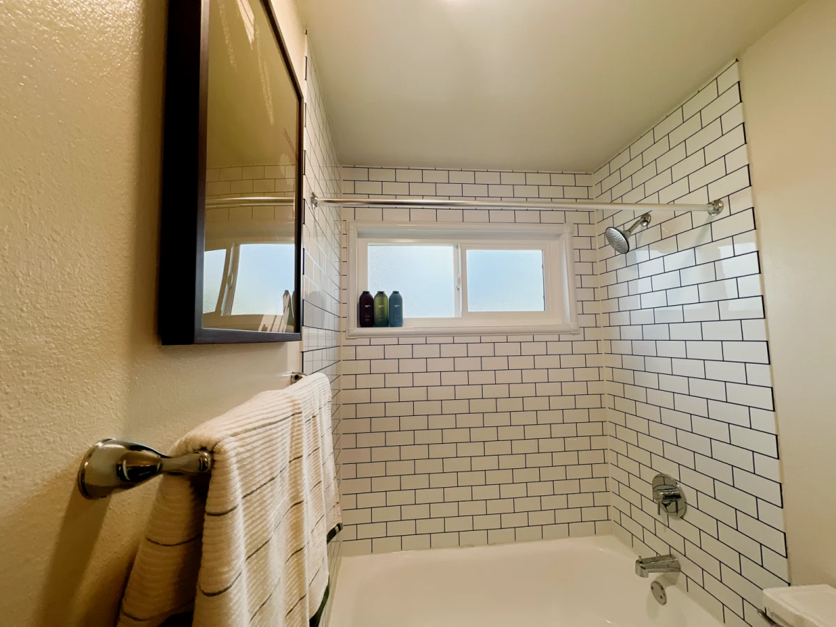 2x2 Rooms view 2