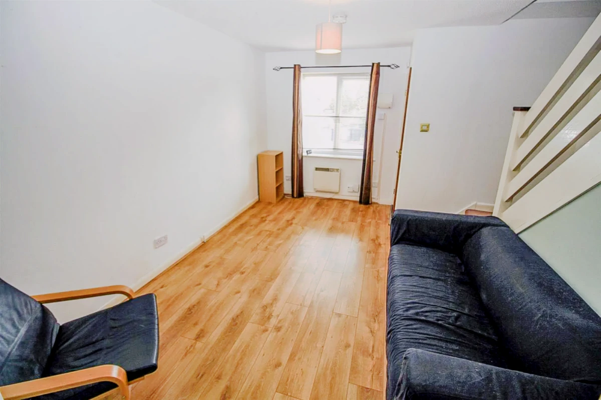 2 bedrooms 1 bathroom