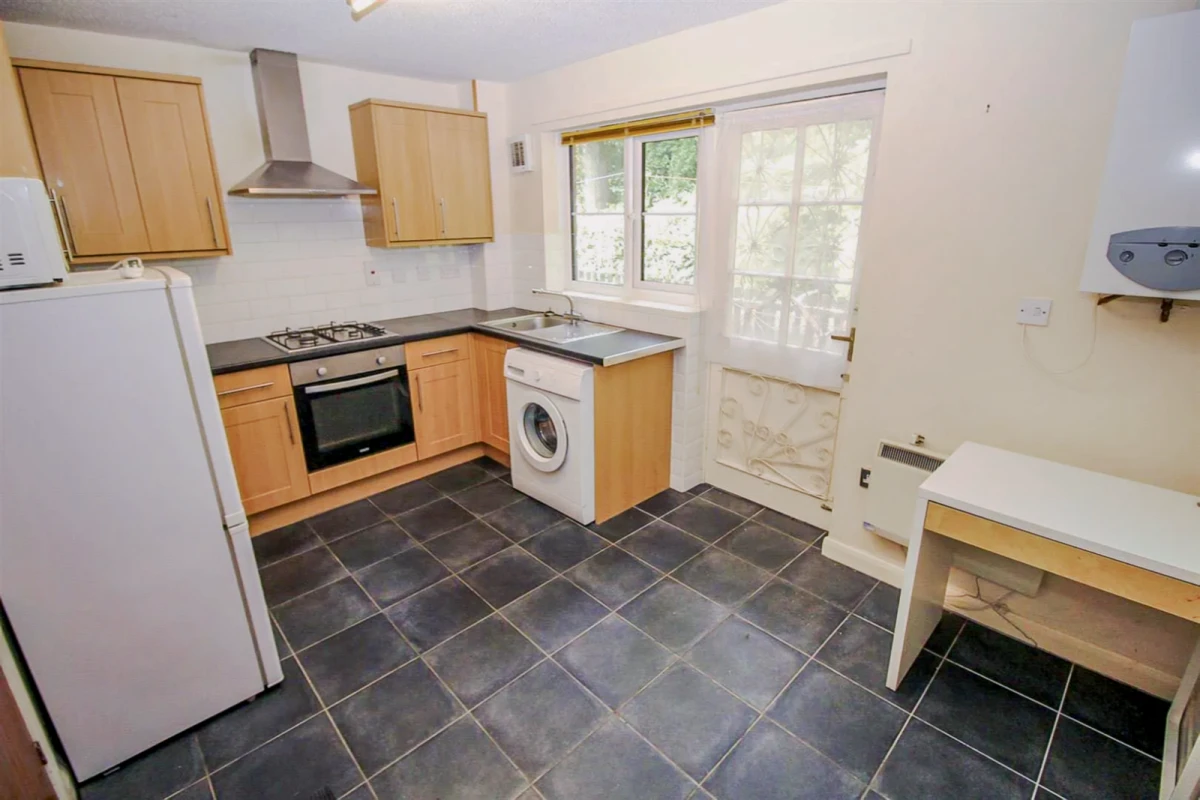 2 bedrooms 1 bathroom