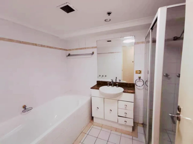 3 bed 2 bath*50