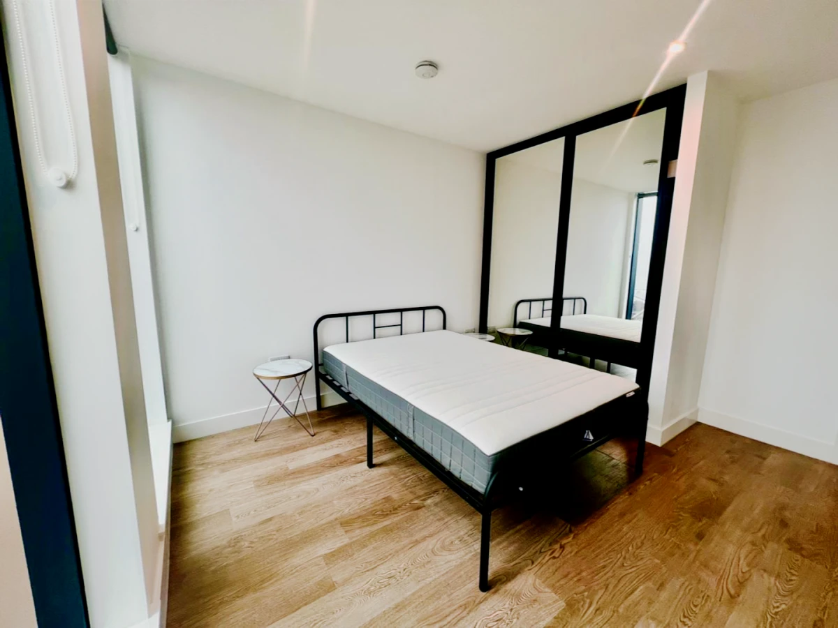 2 bedrooms 1 bathroom