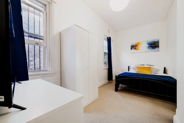Room 4