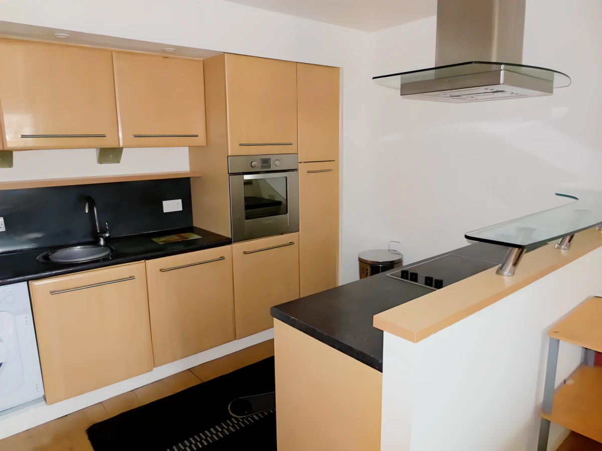 2 bedrooms 2 bathrooms