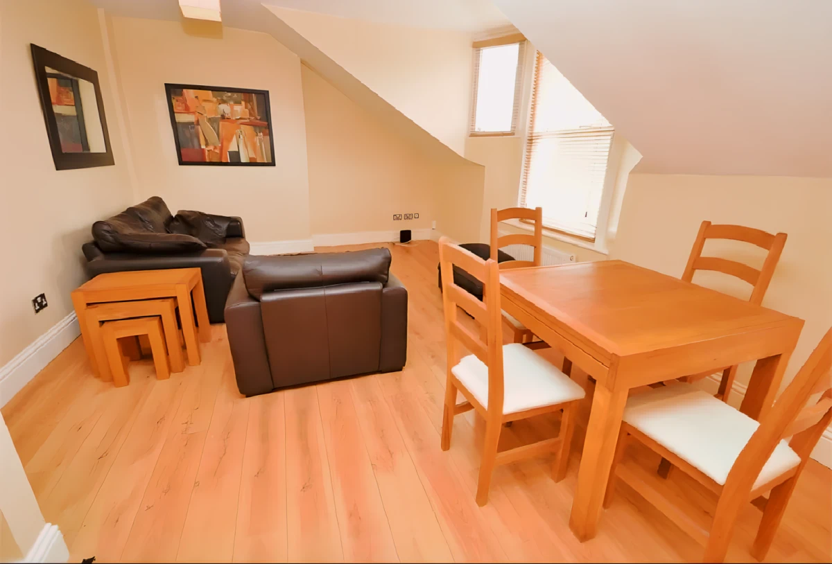 2 Bed 1 Bath