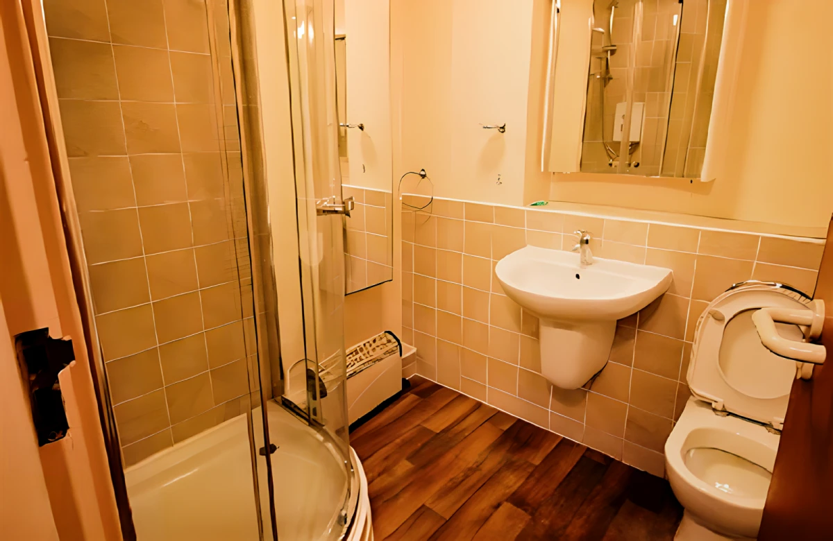 2 bedrooms 1 bathroom