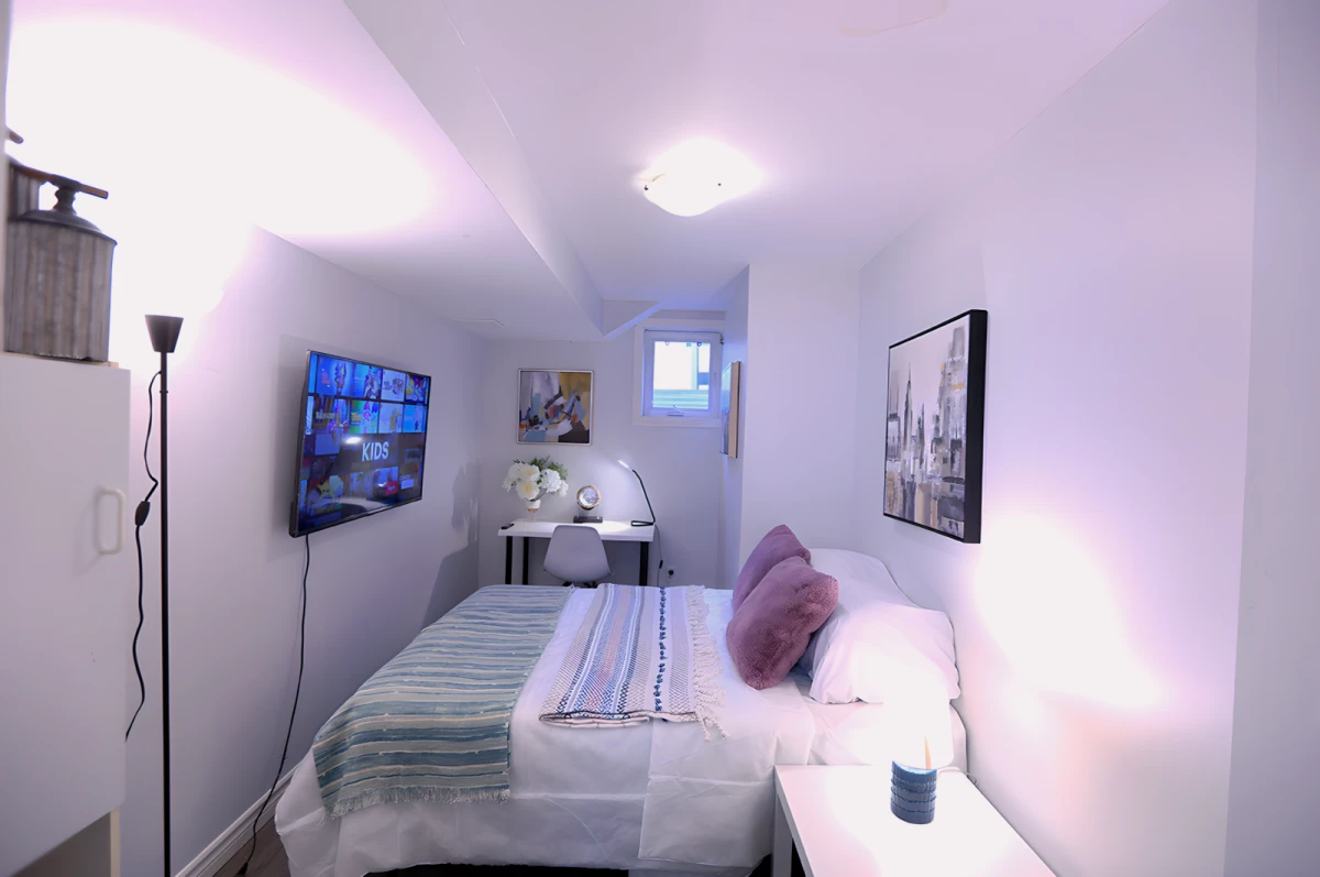Master Room & Ensuite Bath (Basement)