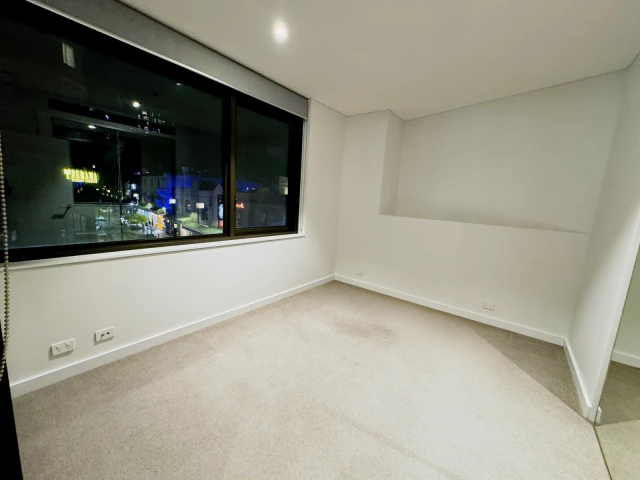 83 Harbour st