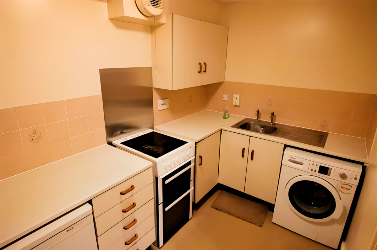 2 bedrooms 1 bathroom