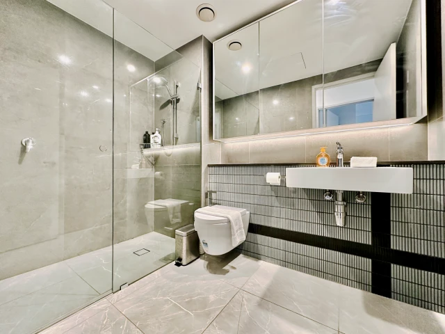 3 bed 2 bath