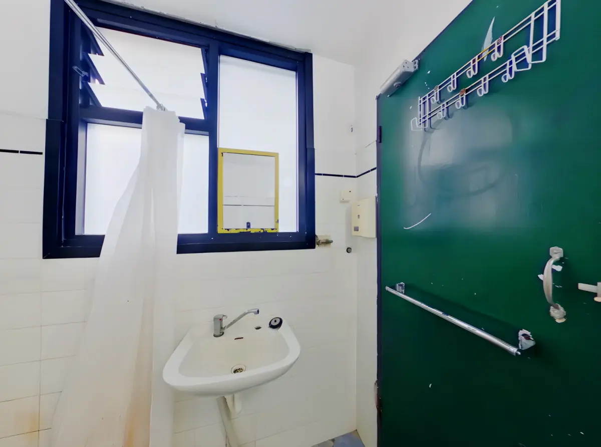 Room 9