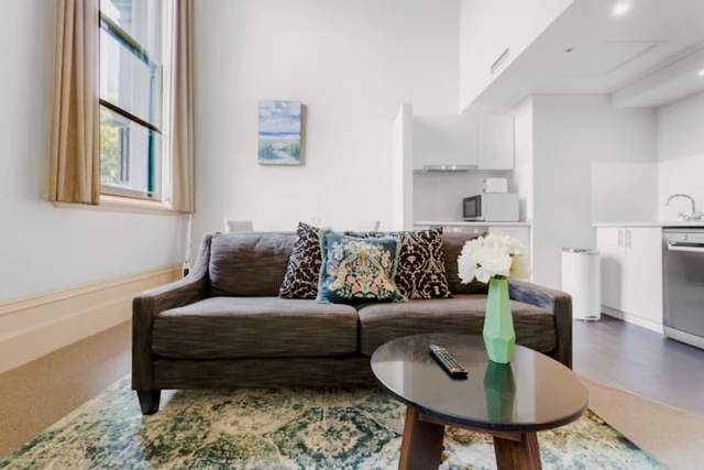 1 Bed, 1 Bath