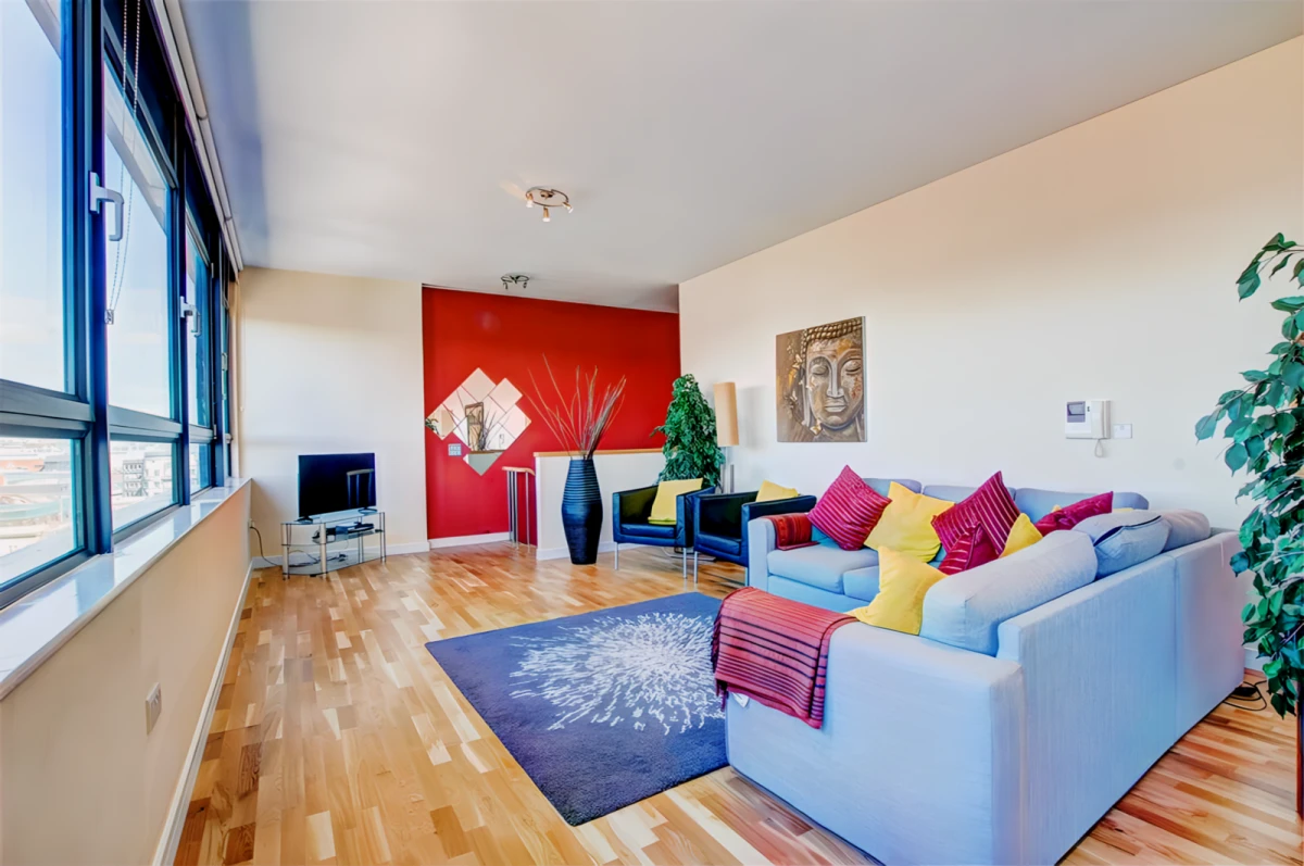 3 bedrooms 2 bathrooms