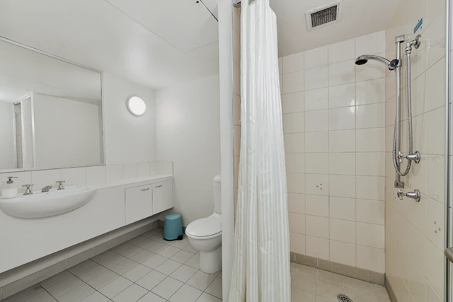 studio near Saint Andrews Place