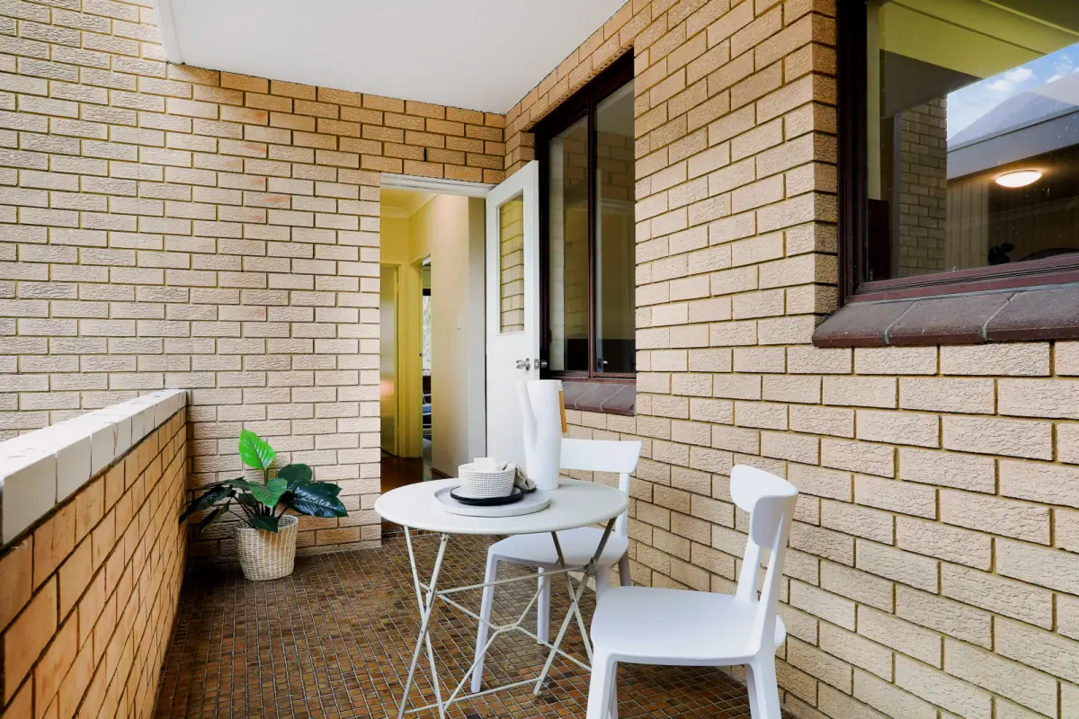 Outdoor Features