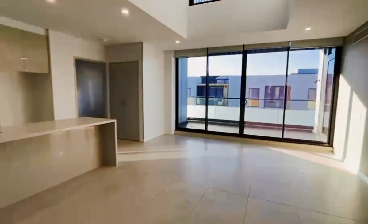 2 Rooms view 3